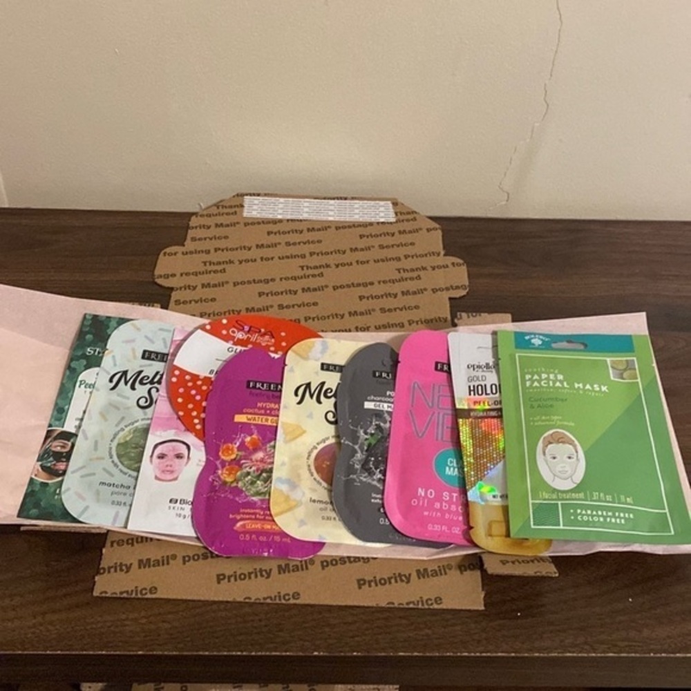 Lot of 10 variety Face Masks! Mixed Brands, Full Size Masks&Scrubs